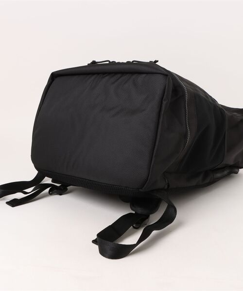 NEW ERA(ニューエラ)の「【NEW ERA/ニューエラ】BOX PACK LARGE(バックパック/リュック・メンズ・ブラック系その他/ブラック・FREE)」の4枚目の写真
