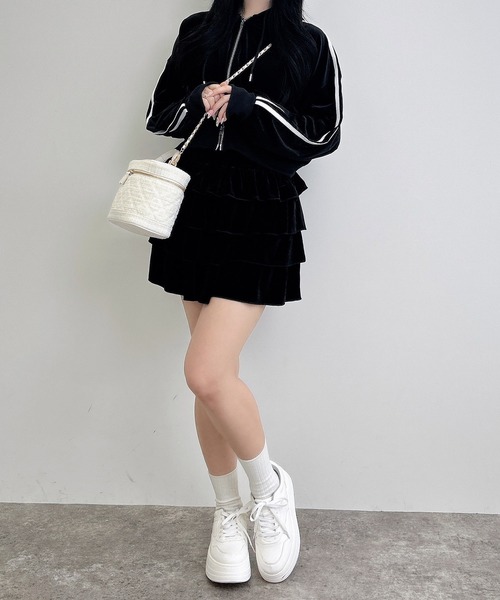 INGNI（イング）の「サイドラインジップベロアパーカー(セットアップ対応)（パーカー・レディース・ブラウン/ブラック/グレー・M）」の11枚目の写真