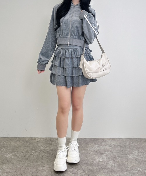 INGNI（イング）の「サイドラインジップベロアパーカー(セットアップ対応)（パーカー・レディース・ブラウン/ブラック/グレー・M）」の16枚目の写真