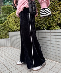 フレアバギーベロアパンツ