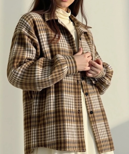cammie(キャミー)の「チェック格子シャツ(シャツ/ブラウス・レディース・ホワイト/ブラウン/ブルー/ベージュ・F)」の14枚目の写真