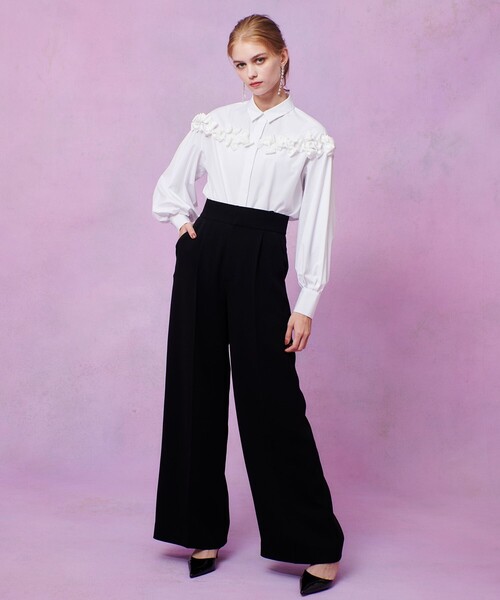 LOULOU WILLOUGHBY（ルルウィルビー）の「【LOULOU WILLOUGHBY】メニーリボンパフスリーブシャツ（シャツ/ブラウス・レディース・オフホワイト/ネイビー・2）」の5枚目の写真