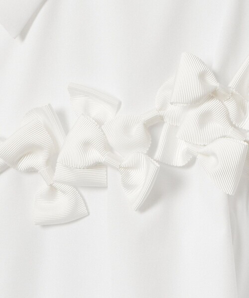 LOULOU WILLOUGHBY（ルルウィルビー）の「【LOULOU WILLOUGHBY】メニーリボンパフスリーブシャツ（シャツ/ブラウス・レディース・オフホワイト/ネイビー・2）」の9枚目の写真