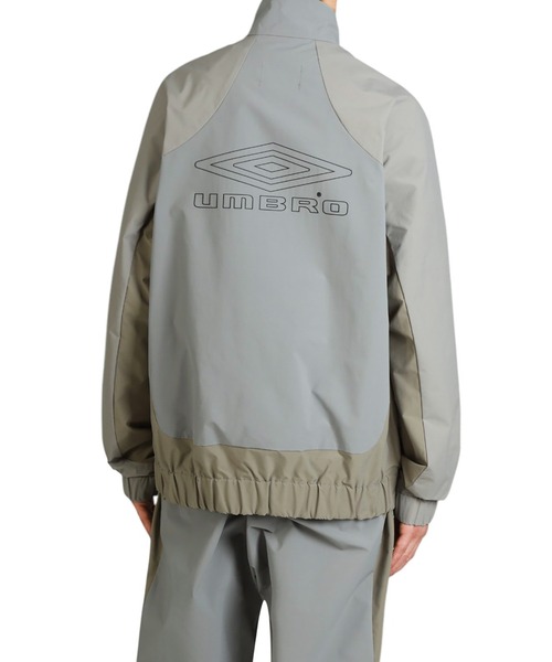 MAGIC STICK（マジックスティック）の「MAGIC STICK / マジックスティック：TONAL TECH JKT by UMBRO：25SS-MS3-019[WAX]（ブルゾン・メンズ・グレー系その他・L/XL）」の11枚目の写真