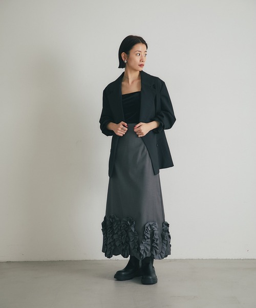ARVELLIA（アルベリア）の「RUFFLE WAVE SKIRT（スカート・レディース・ダークグレー/ブラック・M）」の17枚目の写真