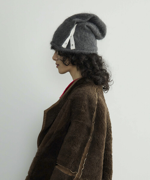 La Maison de Lyllis（メゾンドリリス）の「La Maison de Lyllis/ラ メゾン ド リリス LUZ / 2253044 / アンゴラビーニー（ニットキャップ/ビーニー・レディース・ブラック/ブラウン/チャコールグレー・ONE SIZE）」の4枚目の写真