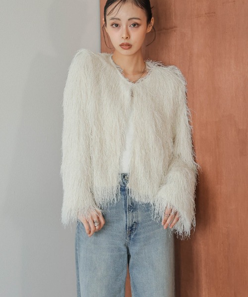 AMELY(エミリー)の「フリンジジャケット(その他アウター・レディース・ブラック/グレー/オフホワイト/ブラウン・フリー)」の2枚目の写真