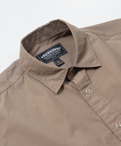 FRIZMWORKS(フリズムワークス)の「NYLON STRING SHIRT JACKET _ CAPPUCCINO(ナイロンジャケット・メンズ・その他・MEDIUM)」の3枚目の写真