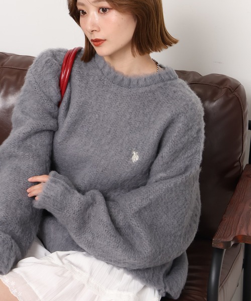 U.S. POLO ASSN.（ユーエスポロアッスン）の「【U.S. POLO ASSN./ユーエスポロアッスン】別注 刺繍ロゴ クルーネックセーター（ニット/セーター・レディース・オフホワイト/グレー/レッド/ピンク/ネイビー・M/L/S）」の7枚目の写真