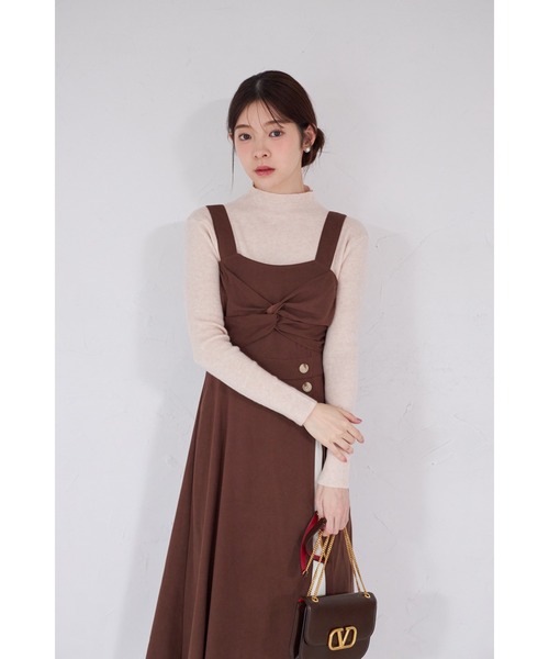 tocco closet（トッコ　クローゼット）の「【ZOZO限定】フロントリボンライクツイス切替プリーツスエードジャンパースカート（ジャンパースカート・レディース・ブラック/ブラウン・M）」の20枚目の写真