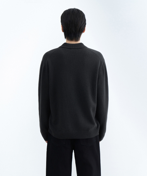 MUSINSA STANDARD（ムシンサスタンダード）の「[ビクトリアウール] ミニマルカラードニット [ダークグレー]（ニット/セーター・メンズ・その他・SMALL/MEDIUM/LARGE/X-LARGE/XX-LARGE）」の3枚目の写真