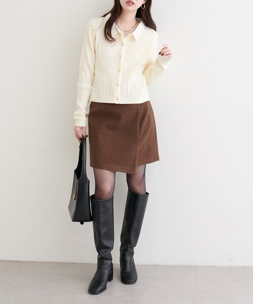 natural couture(ナチュラルクチュール)の「レイヤード風衿付き natural couture(ナチュラルクチュール)の「レイヤード風衿付き