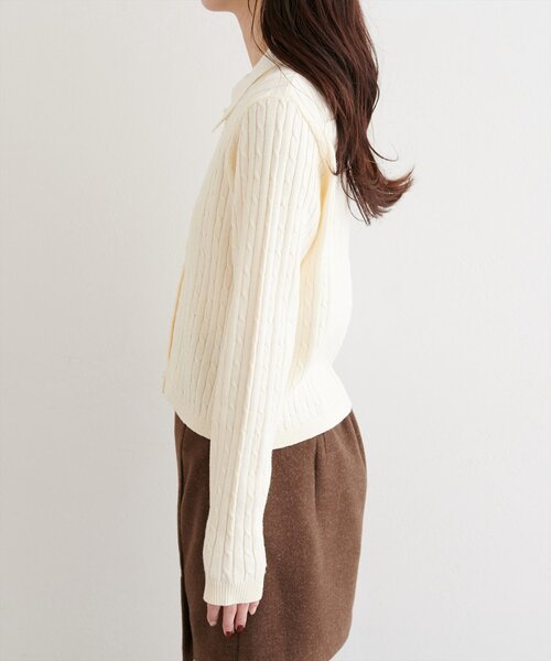 natural couture（ナチュラルクチュール）の「レイヤード風衿付き