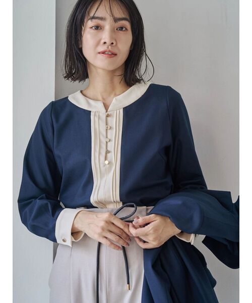 TONAL（トーナル）の「ウォームツイルバイカラーピンタックブラウス（シャツ/ブラウス・レディース・ベージュ/ブラウン/ネイビー/オフホワイト/その他・MEDIUM）」の6枚目の写真