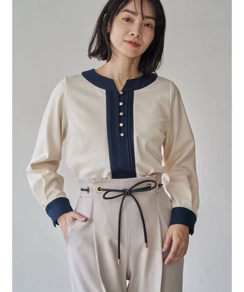 TONAL（トーナル）の「ウォームツイルバイカラーピンタックブラウス（シャツ/ブラウス・レディース・ベージュ/ブラウン/ネイビー/オフホワイト/その他・MEDIUM）」の11枚目の写真