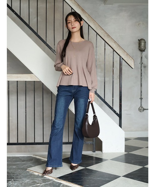 fifth(フィフス)の「【M・Lサイズあり】ストレッチフレアデニム(デニムパンツ・レディース・インディゴブルー・M)」の2枚目の写真