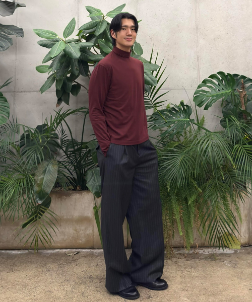 JUAN HOMME(ジュアンオム)の「ピンストライプワイドトラウザー(チャコール)(スラックス・メンズ・チャコール・SMALL/MEDIUM/LARGE)」の7枚目の写真