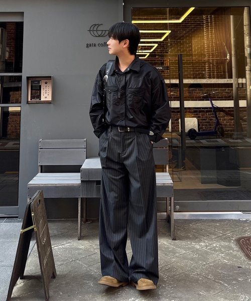 JUAN HOMME(ジュアンオム)の「ピンストライプワイドトラウザー(チャコール)(スラックス・メンズ・チャコール・SMALL/MEDIUM/LARGE)」の8枚目の写真