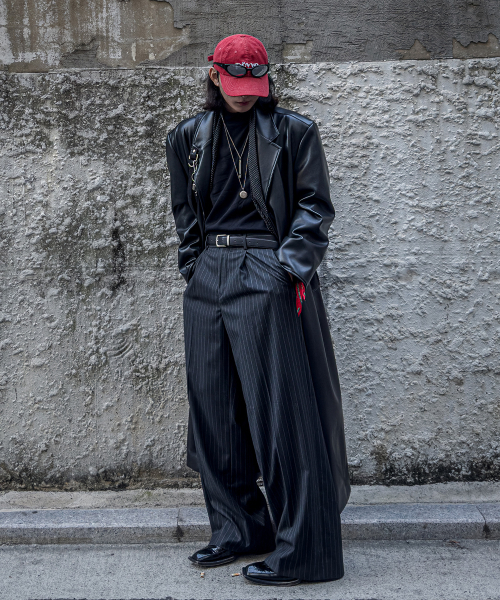 JUAN HOMME(ジュアンオム)の「ピンストライプワイドトラウザー(チャコール)(スラックス・メンズ・チャコール・SMALL/MEDIUM/LARGE)」の17枚目の写真