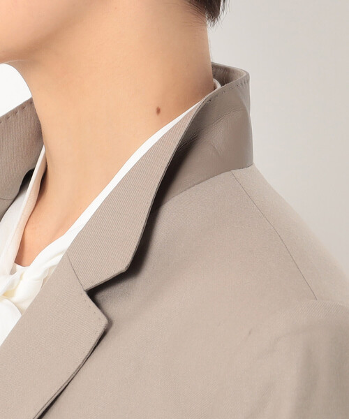 K.T KIYOKO TAKASE（キヨコタカセ）の「〔 Sサイズ 〕 ２ＷＡＹストレッチフラノ スタンドテーラードジャケット（テーラードジャケット・レディース・ブラック/ベージュ・5号）」の13枚目の写真