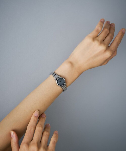 Jouete（ジュエッテ）の「[タイムピース] ソーラー サークル（アナログ腕時計・レディース・イエローゴールド/シルバー・FREE）」の9枚目の写真