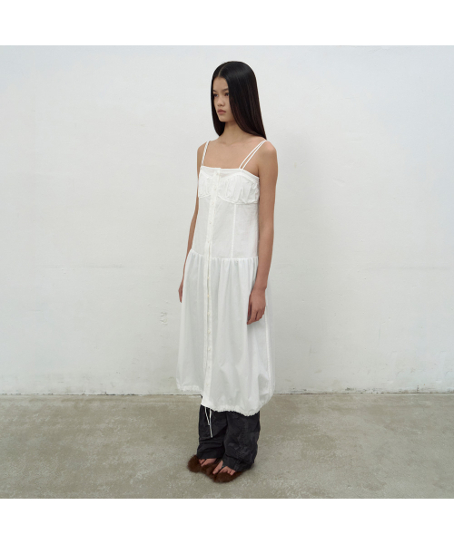 LCDC TM(エルシーディーシーティーエム)の「BRALETTE-DETAIL SLEEVELESS DRESS (WHITE)(ワンピース・レディース・ホワイト・SMALL/MEDIUM)」の4枚目の写真