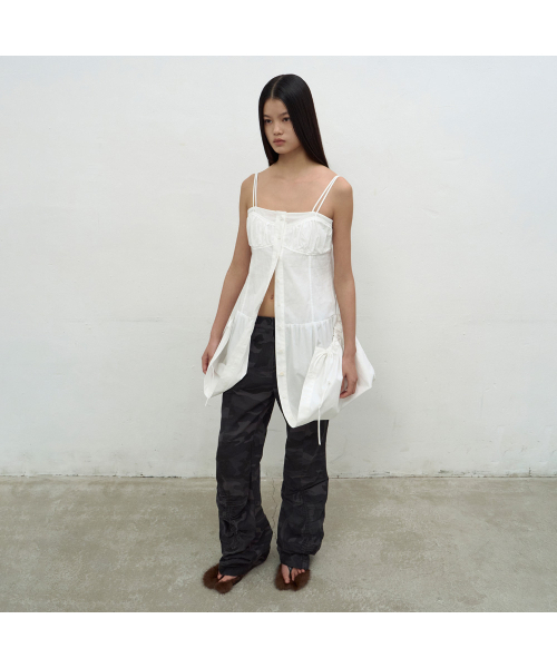 LCDC TM(エルシーディーシーティーエム)の「BRALETTE-DETAIL SLEEVELESS DRESS (WHITE)(ワンピース・レディース・ホワイト・SMALL/MEDIUM)」の5枚目の写真