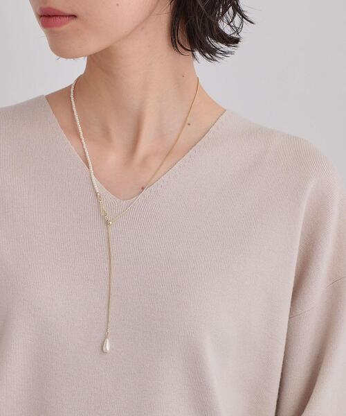 THE SHOP TK （ザ ショップ ティーケー ）の「華奢パール調Y字ネックレス（ネックレス・レディース・シルバー/ゴールド・00）」の7枚目の写真
