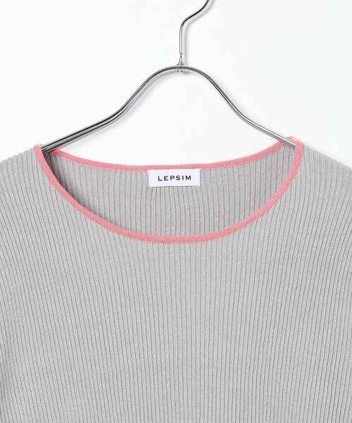 LEPSIM(レプシィム)の「12ゲージ袖配色プルオーバー3 639438(ニット/セーター・レディース・グレー×ピンク/ホワイト×ブルー/ブラック×レッド/ブラック×グリーン・FREE)」の6枚目の写真