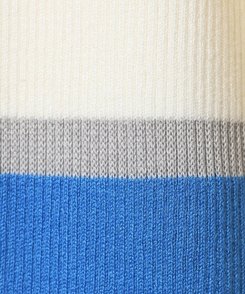 LEPSIM(レプシィム)の「12ゲージ袖配色プルオーバー3 639438(ニット/セーター・レディース・グレー×ピンク/ホワイト×ブルー/ブラック×レッド/ブラック×グリーン・FREE)」の11枚目の写真