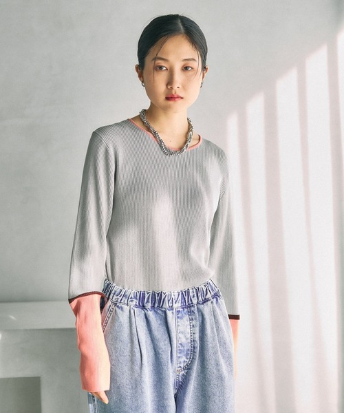 LEPSIM(レプシィム)の「12ゲージ袖配色プルオーバー3 639438(ニット/セーター・レディース・グレー×ピンク/ホワイト×ブルー/ブラック×レッド/ブラック×グリーン・FREE)」の22枚目の写真