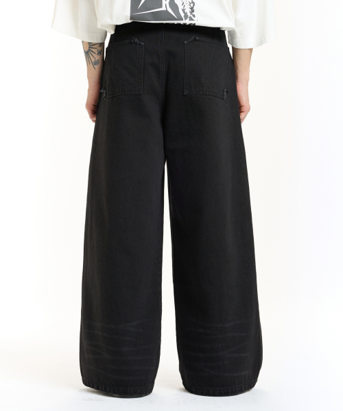 VONVAT(ヴォンバト)の「Signature Pocket Wide Denim (Black)(デニムパンツ・レディース・ブラック・FREE)」の3枚目の写真