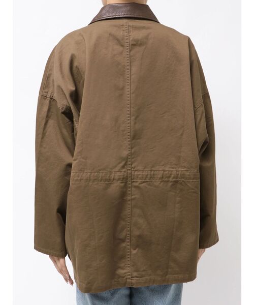 Ungrid(アングリッド)の「レザードッキングミリタリーブルゾン(ブルゾン・レディース・カーキ/ダークブラウン・FREE)」の4枚目の写真