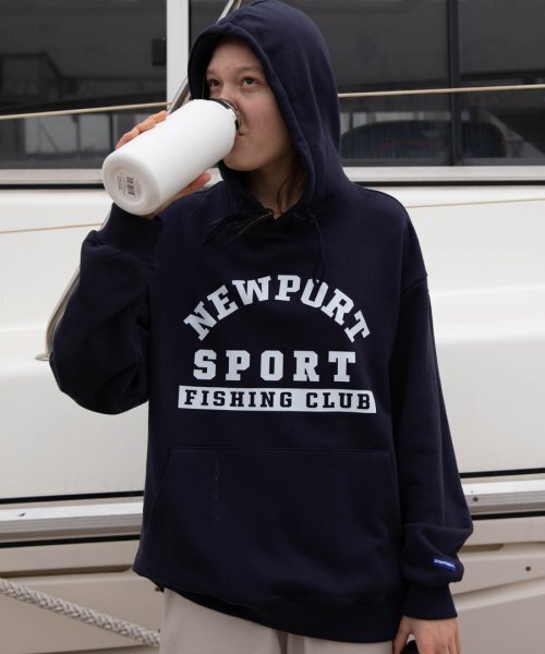 STAFF ONLY(スタッフオンリー)の「NEWPORT HOODIE (NAVY)(パーカー・メンズ・その他・L)」の1枚目の写真
