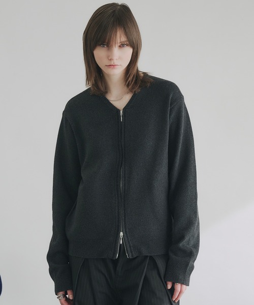 selle glant（セレグランテ）の「V NECK ZIP KNIT CARDIGAN/Vネックジップニットカーディガン（ニット/セーター・メンズ・チャコールグレー/スモークピンク・SMALL/MEDIUM/LARGE）」の7枚目の写真