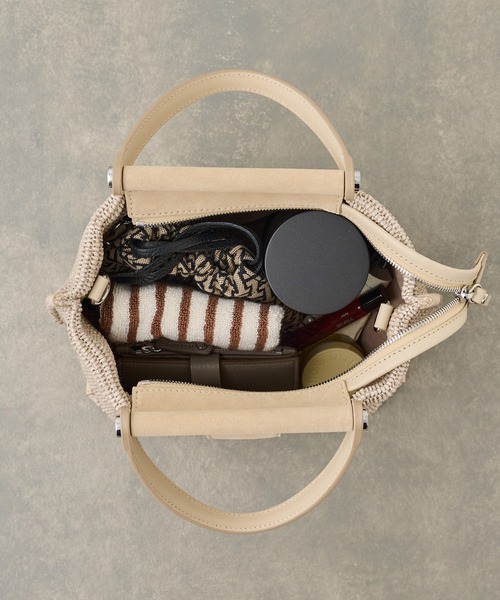 IACUCCI(イアクッチ)の「ソルベット S PAGLIA/SUEDE(トートバッグ・レディース・サンドベージュ・FREE)」の4枚目の写真