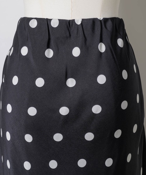 yae（ヤエ）の「Polka dot skirt / ポルカドットスカート（スカート・レディース・ホワイト/ブラック・36/38）」の3枚目の写真