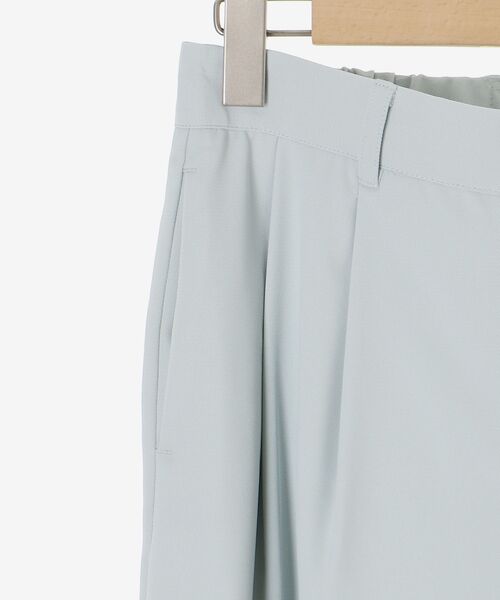 le.coeur blanc(ルクールブラン)の「カルゼタックカーブパンツ(その他パンツ・レディース・ミント/ネイビー/ベージュ・38/36)」の4枚目の写真