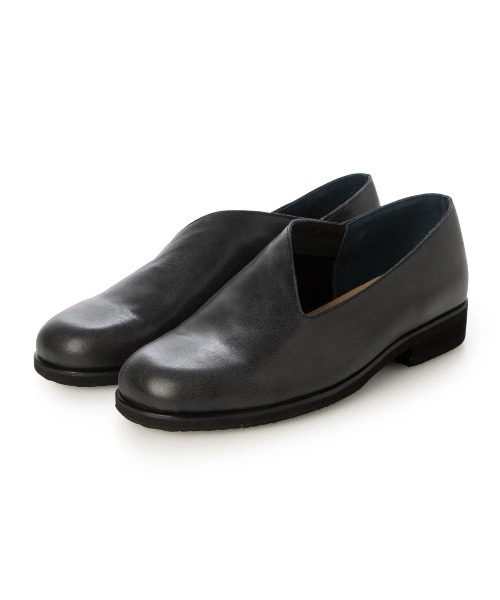 D'ICI(ディッシィ)の「カットラインミドルヒールシューズ(その他シューズ・レディース・ブラック・24.5cm/24cm/23.5cm/23cm/22.5cm/22cm)」の1枚目の写真
