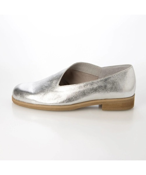 D'ICI(ディッシィ)の「カットラインミドルヒールシューズ(その他シューズ・レディース・ブラック・24.5cm/24cm/23.5cm/23cm/22.5cm/22cm)」の12枚目の写真