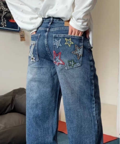 center i(センターアイ)の「スター&ナンバーモチーフデニムパンツ(デニムパンツ・レディース・ブルー・S/M/XS)」の2枚目の写真