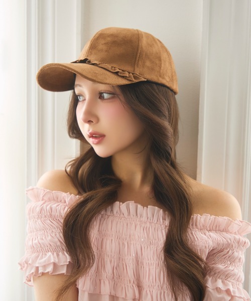 TITTY&CO.(ティティーアンドコー)の「スウェード調フリルキャップ(キャップ・レディース・ベージュ/ブラウン/ブラック/クリーム・FREE)」の17枚目の写真