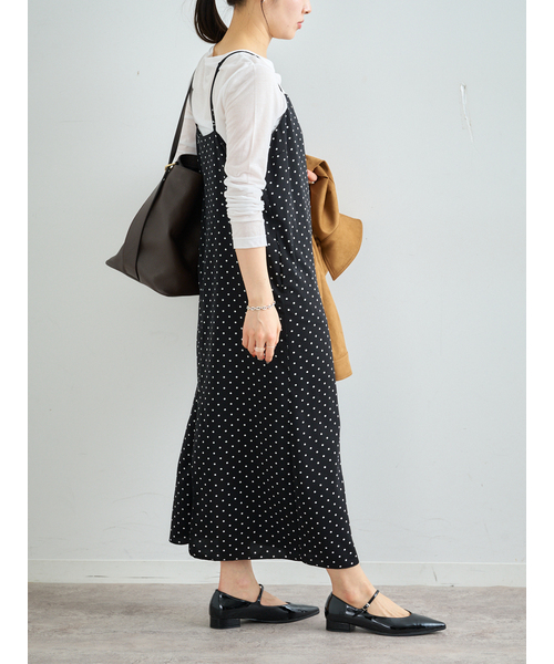 U by SPICK&SPAN(ユーバイスピックアンドスパン)の「ドットプリントキャミワンピ(ワンピース・レディース・ブラック・FREE)」の6枚目の写真