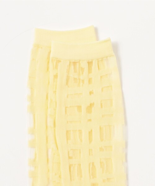 Ray BEAMS(レイビームス)の「チェック シアー ソックス(ソックス/靴下・レディース・ブラック/クリーム・ONE SIZE)」の3枚目の写真