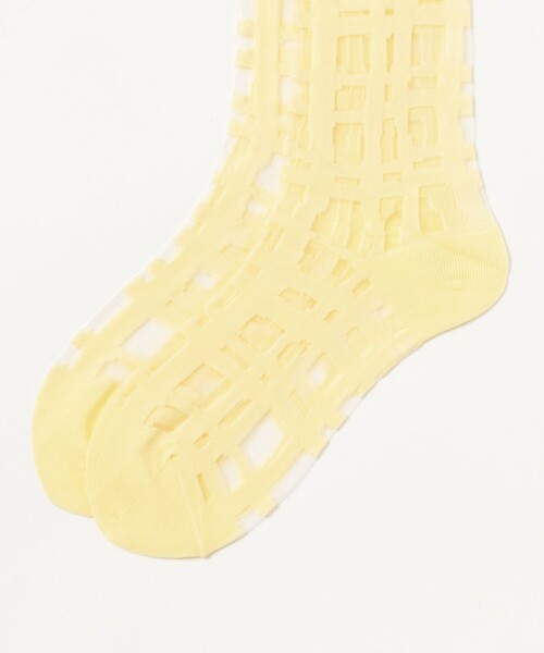 Ray BEAMS(レイビームス)の「チェック シアー ソックス(ソックス/靴下・レディース・ブラック/クリーム・ONE SIZE)」の4枚目の写真