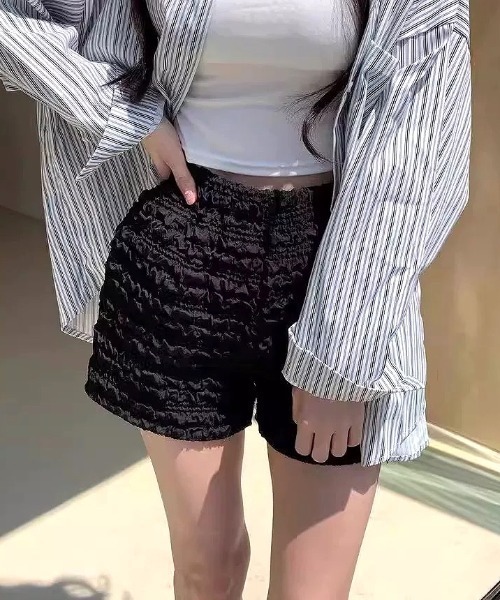 SHEENA(シーナ)の「くしゅくしゅシャーリングショートパンツ(その他パンツ・レディース・ホワイト/ブラック・M)」の9枚目の写真