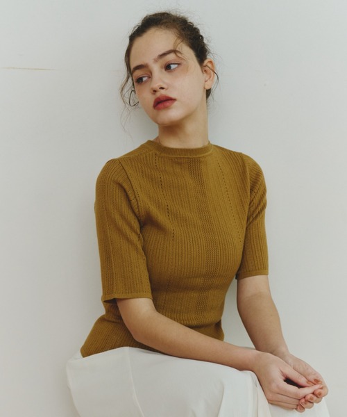 OLUN(オルン)の「pointelle knit top/針抜きニットトップス(ニット/セーター・レディース・マスタード/アイボリー/グリーン/ブラウン/ベージュ・FREE)」の14枚目の写真