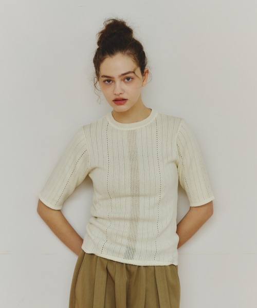 OLUN(オルン)の「pointelle knit top/針抜きニットトップス(ニット/セーター・レディース・マスタード/アイボリー/グリーン/ブラウン/ベージュ・FREE)」の20枚目の写真
