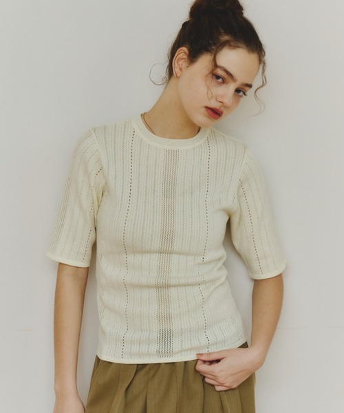 OLUN(オルン)の「pointelle knit top/針抜きニットトップス(ニット/セーター・レディース・マスタード/アイボリー/グリーン/ブラウン/ベージュ・FREE)」の7枚目の写真