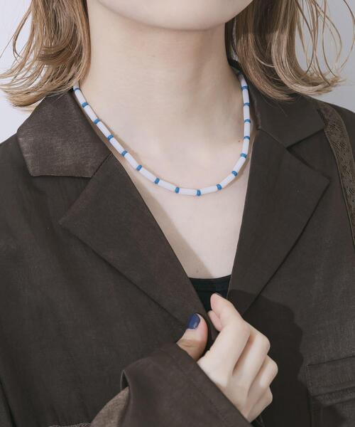 SMELLY(スメリー)の「ツートーンビーズネックレス(ネックレス・レディース・ブルー系その他・-)」の7枚目の写真